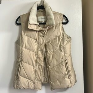 Banana Republic Down Puffer Vest, x-small